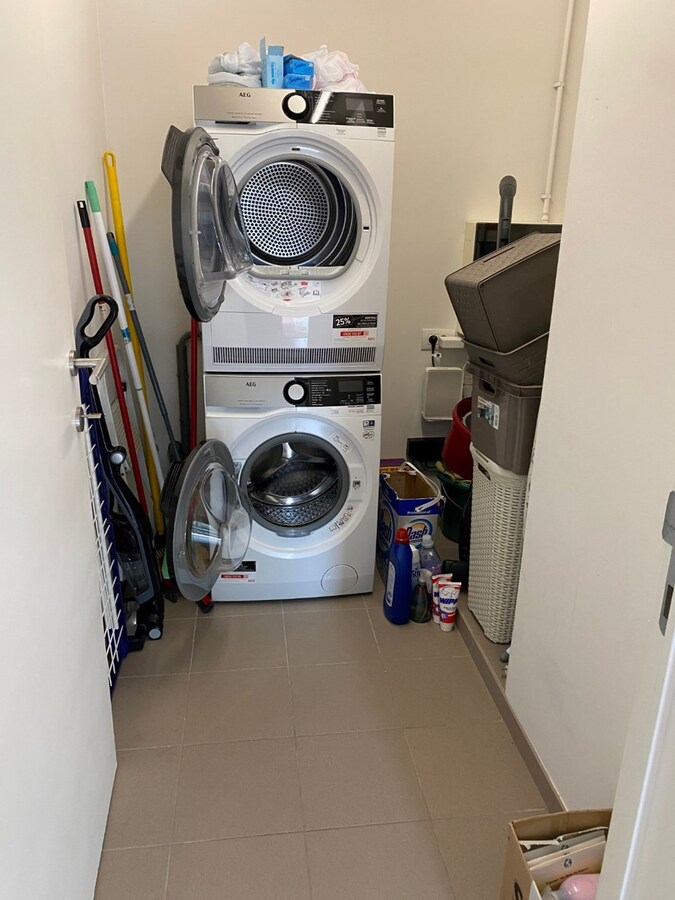 Ruim appartement met 2 terrassen. 