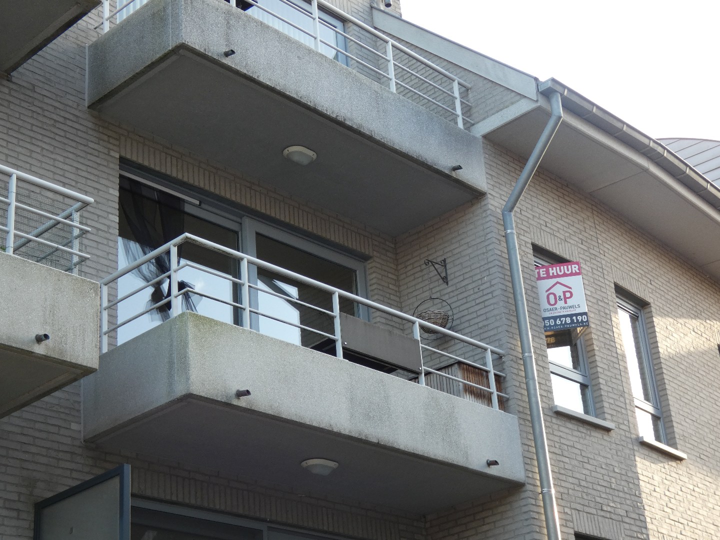 Centraal gelegen 1-slaapkamer appartement met zonnig terras, Torhout 