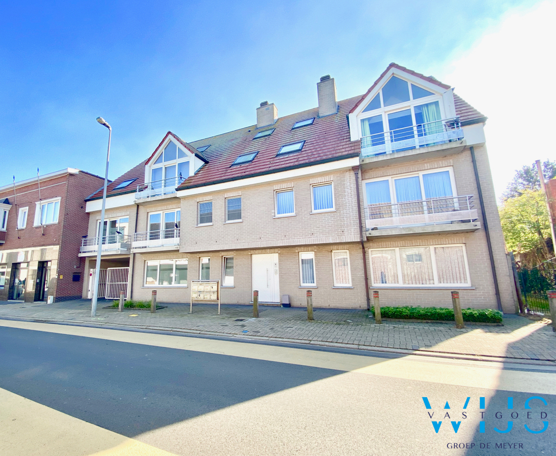 Ruim 3 slaapkamer appartement met garage te ERTVELDE ! 