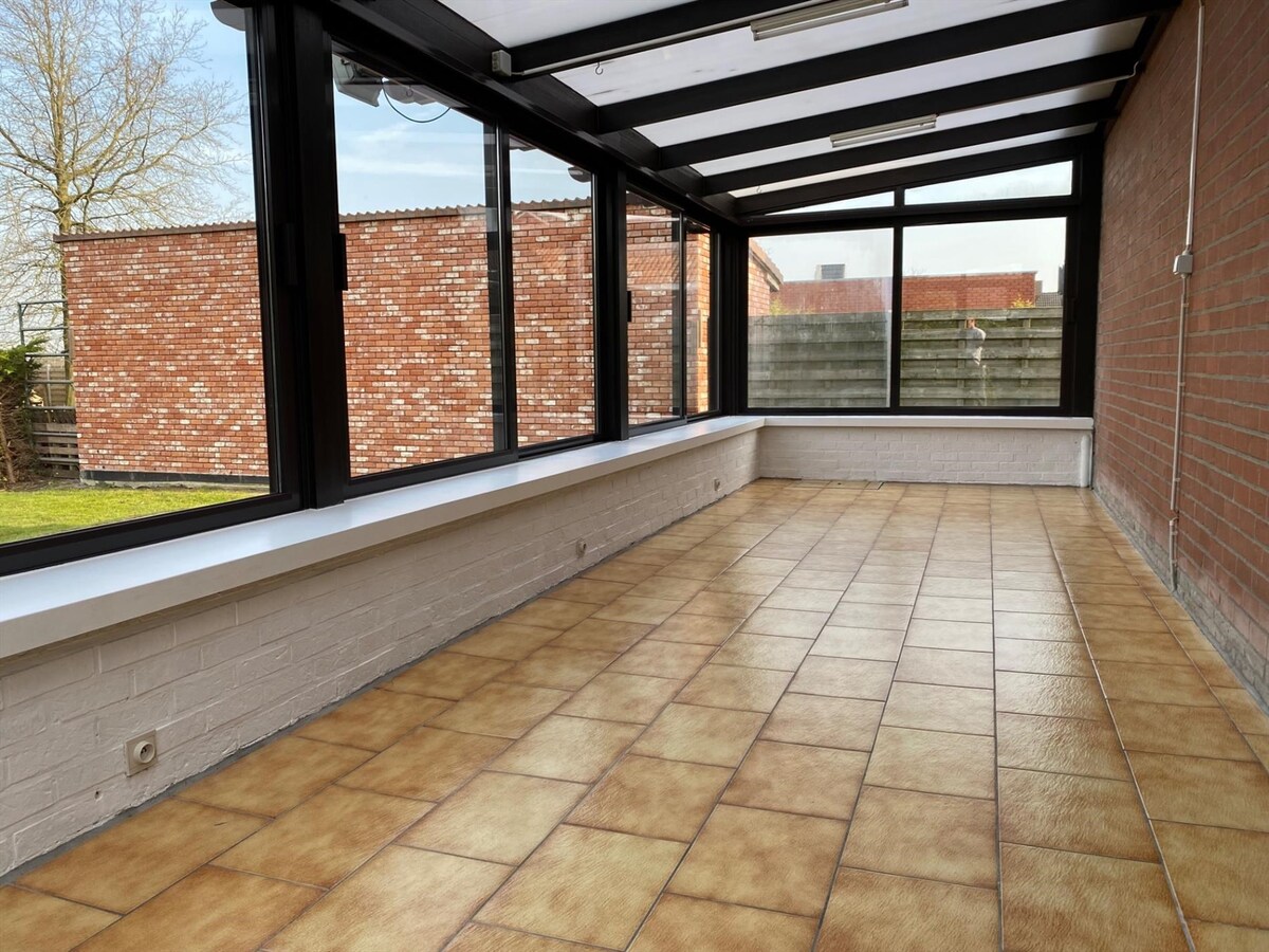 Rustig gelegen alleenstaande woning met 3 slaapkamers op 920 m² te Koekelare 