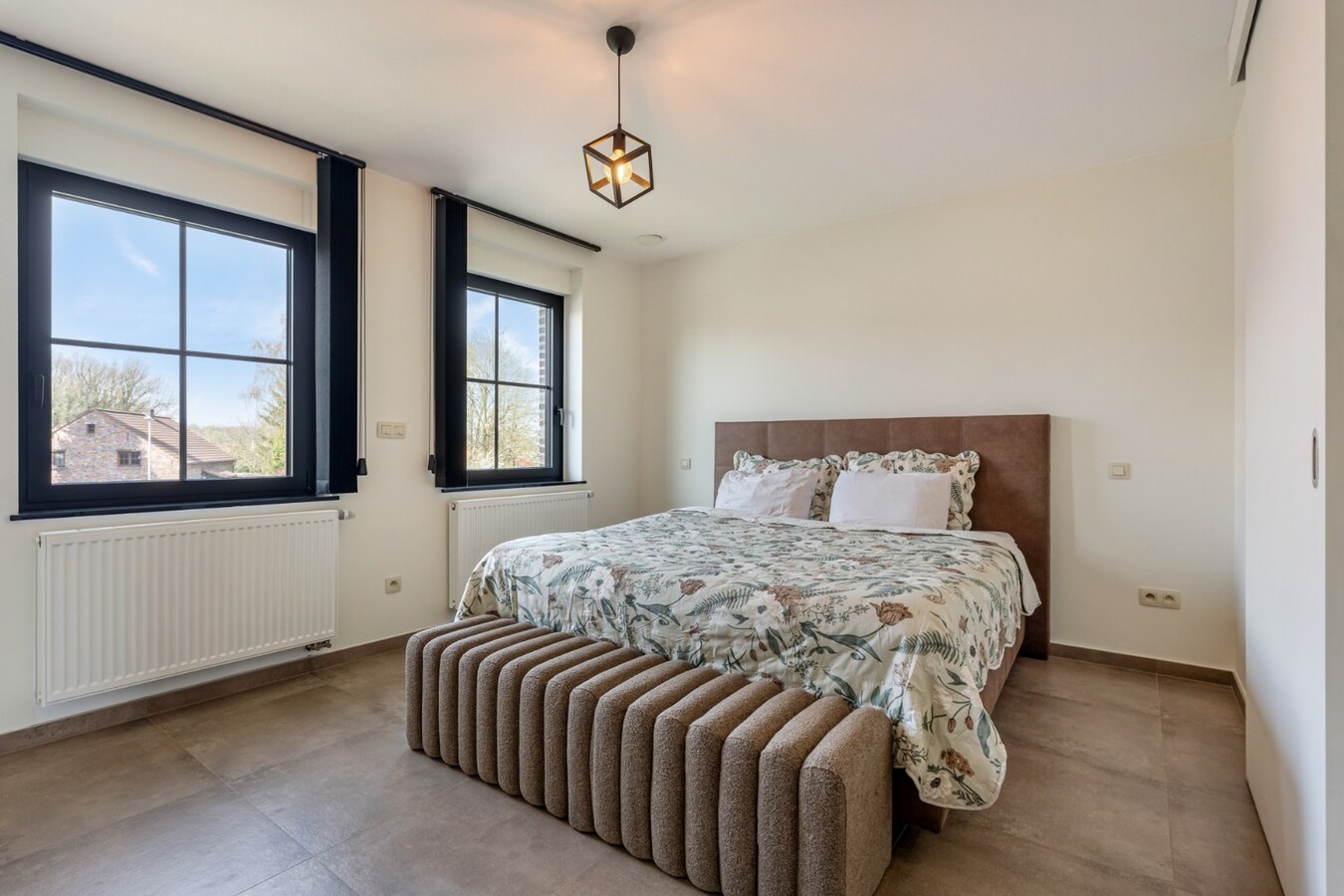 UNIEK VASTGOEDAANBOD! Kwaliteitsvolle pastorijwoning met duurzame technieken en uitzonderlijk wooncomfort 