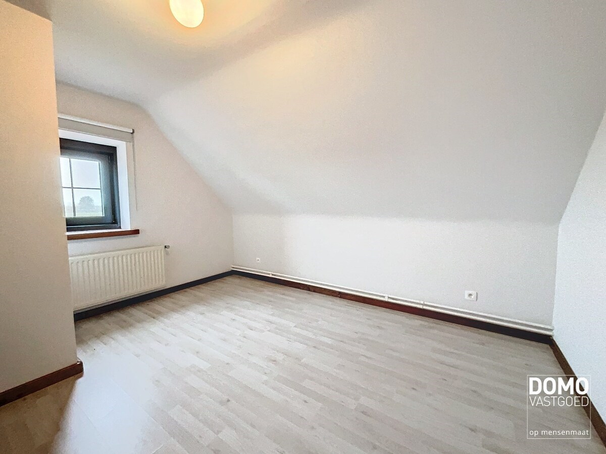 Ruime woning met 3 slaapkamers, tuin en garage in Herk-de-Stad 