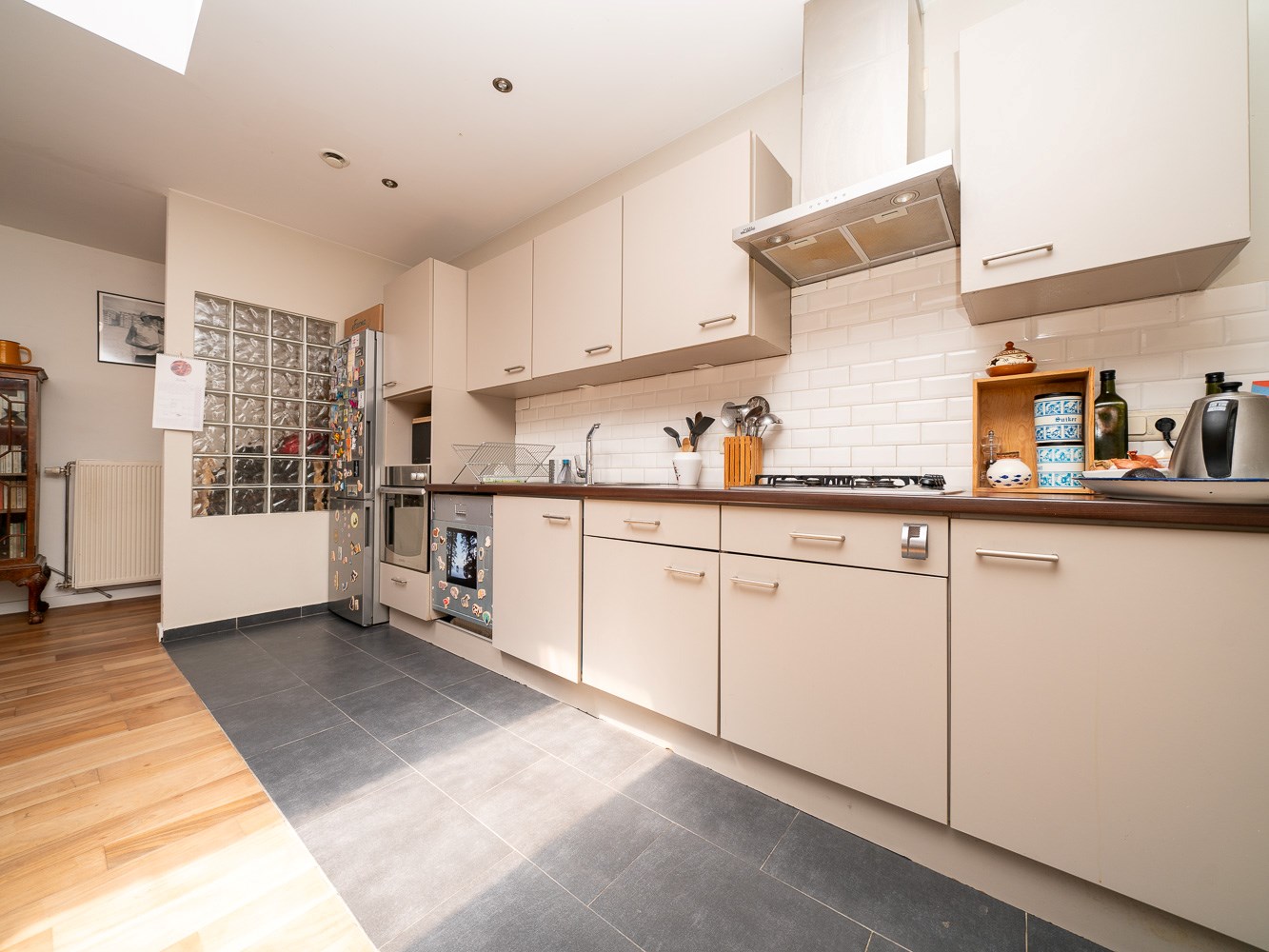 Recent 2-kamer gelijkvloersappartement met 2 terrassen 