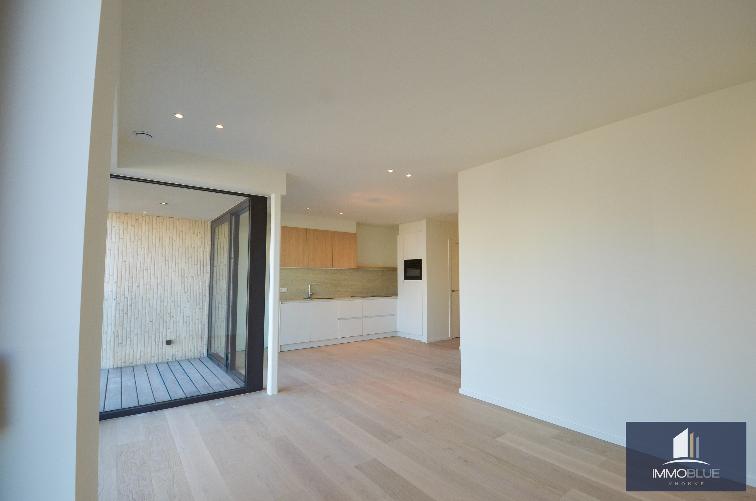 Nieuwbouw: Licht en modern nieuwbouwappartement met terras nabij Duinenwater. 