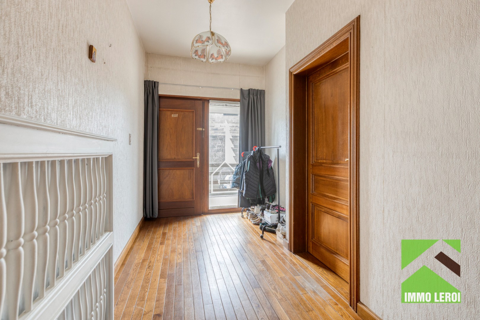 Inkomhal woning