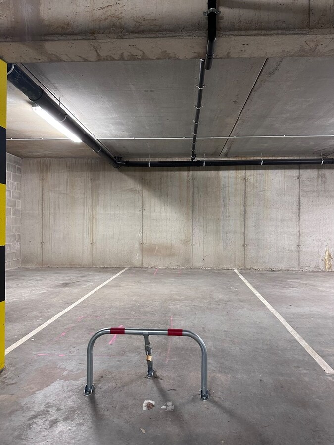 Te huur parkeerplaats - Gistel