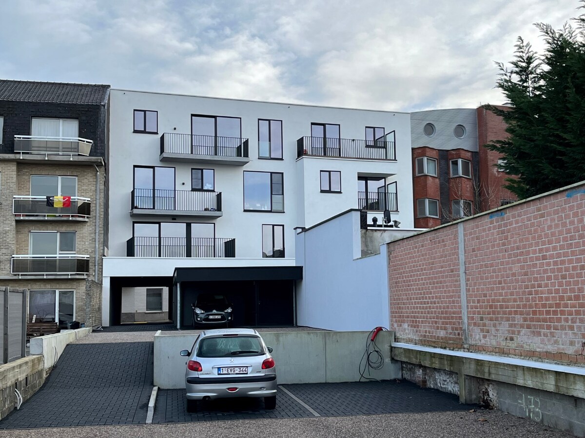Nieuw, luxueus afgewerkt BEN-penthouse 
