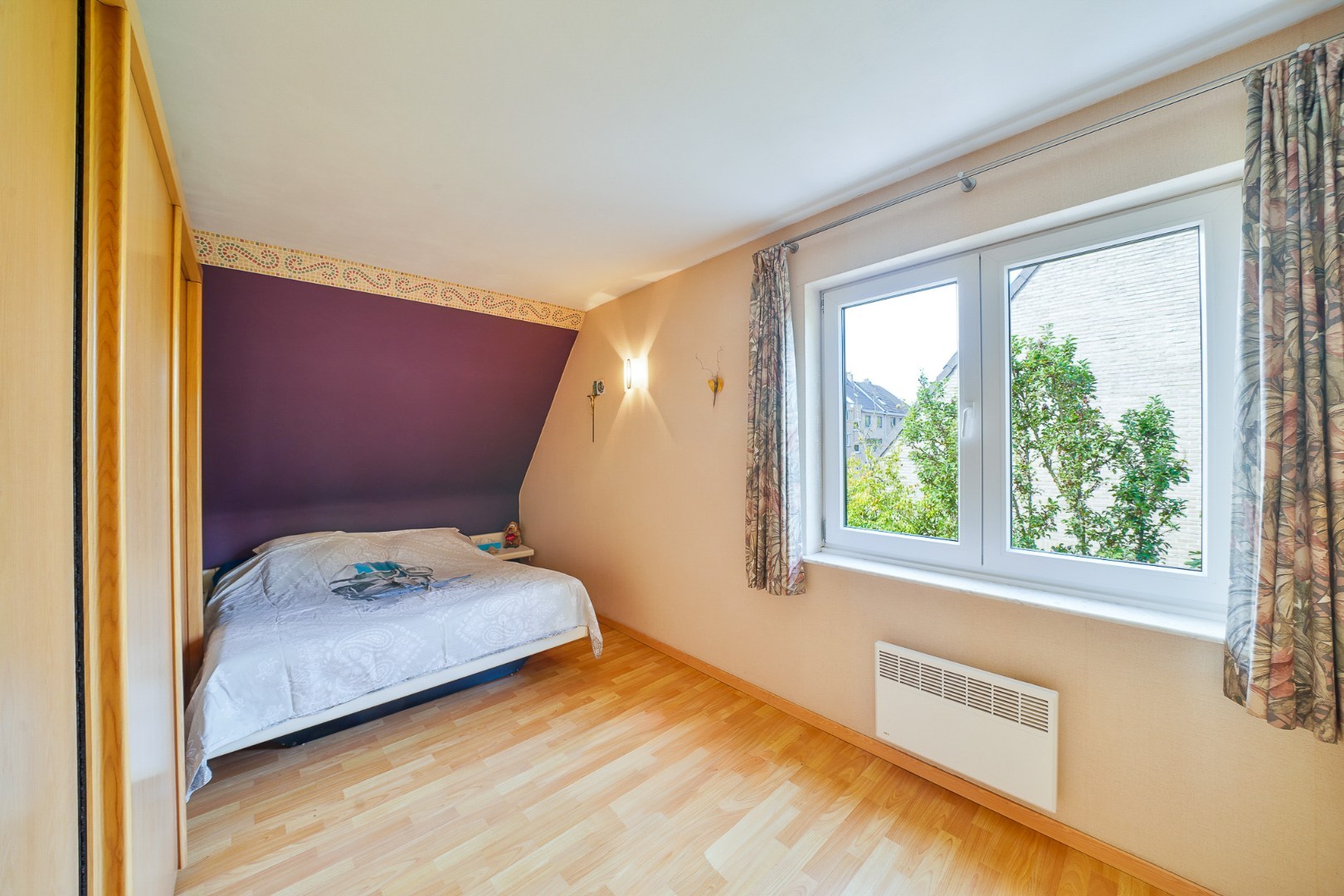 Ruime halfopen bebouwing vlak bij de Spuikom (Bredene) 