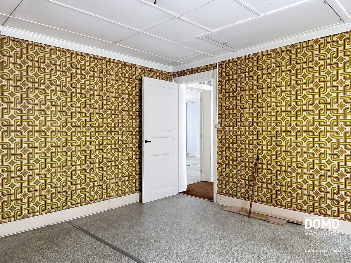 RUSTIG GELEGEN BOUWGROND MET EEN PRACHTIG GROEN UITZICHT TE WELLEN 