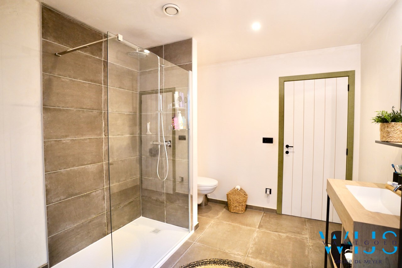 Prachtige nieuwbouw te Bassevelde ! 