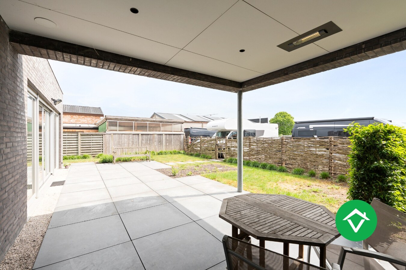 Instapklare woning met 4 slaapkamers en garage te Torhout 