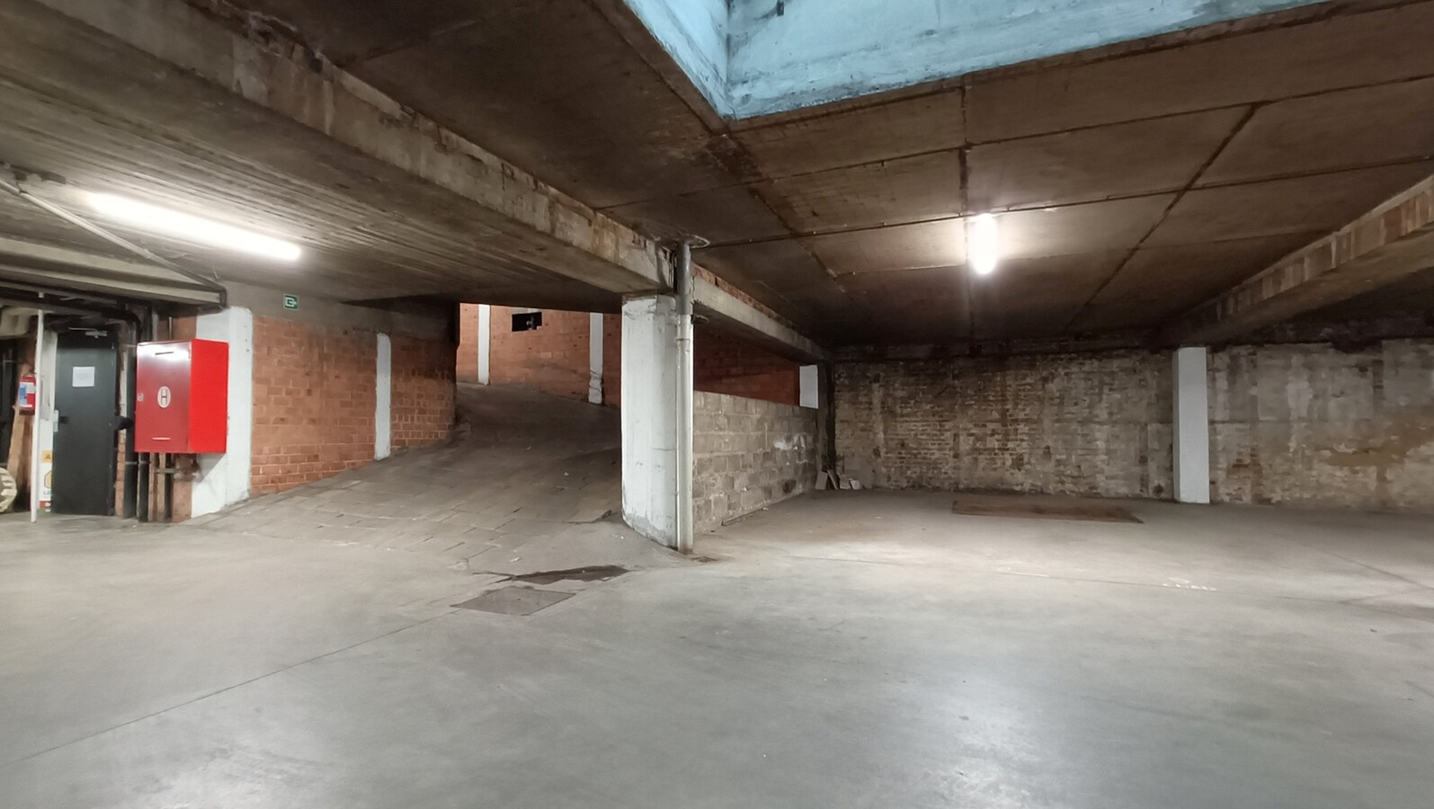 Ruim studio met terras in Elsene 