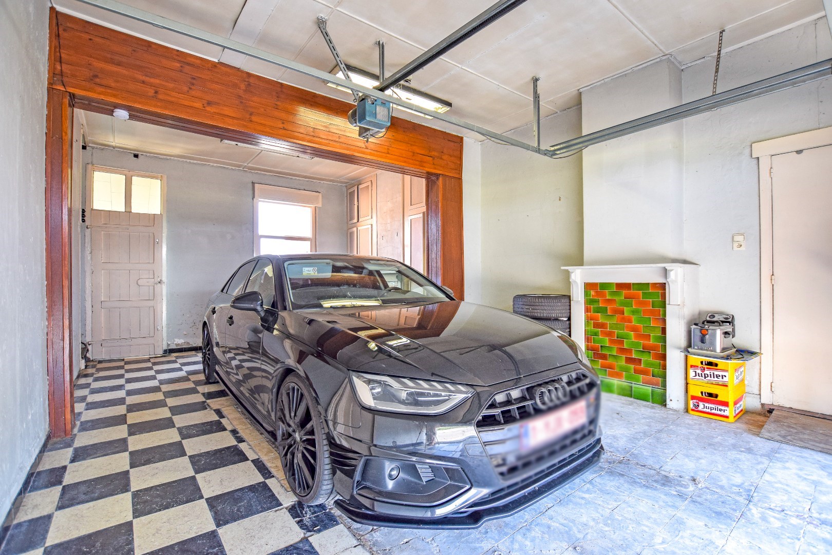 Woning met perceeloppervlakte van 3.247 m² en 6 slaapkamers te Vleteren! 