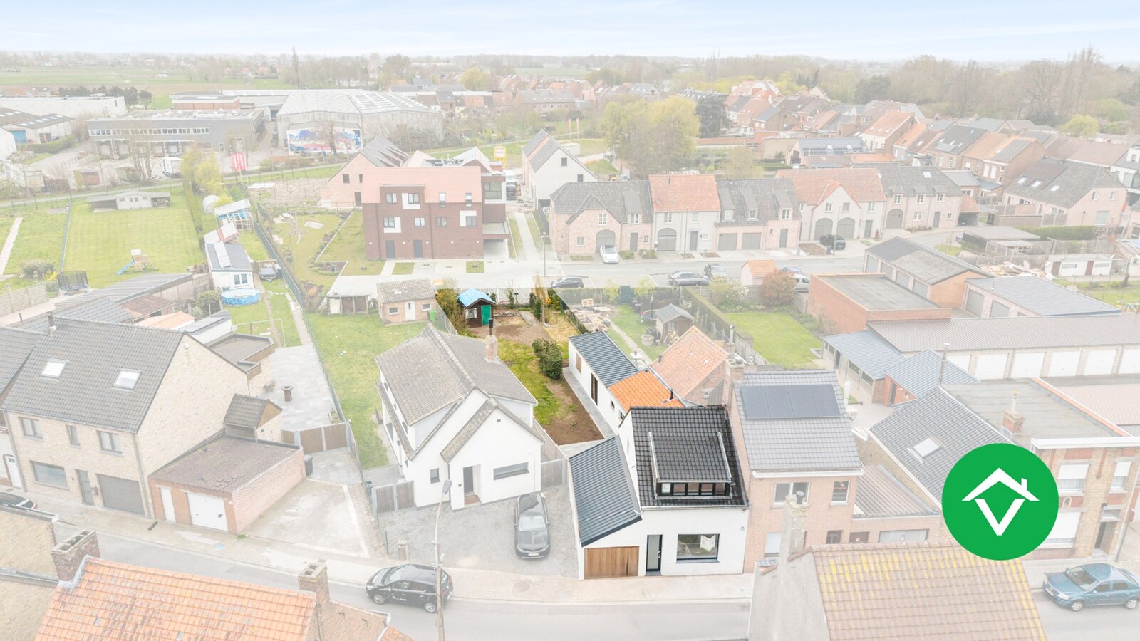 Volledig gerenoveerde woning (EPB B) met garage op topligging te Eernegem 