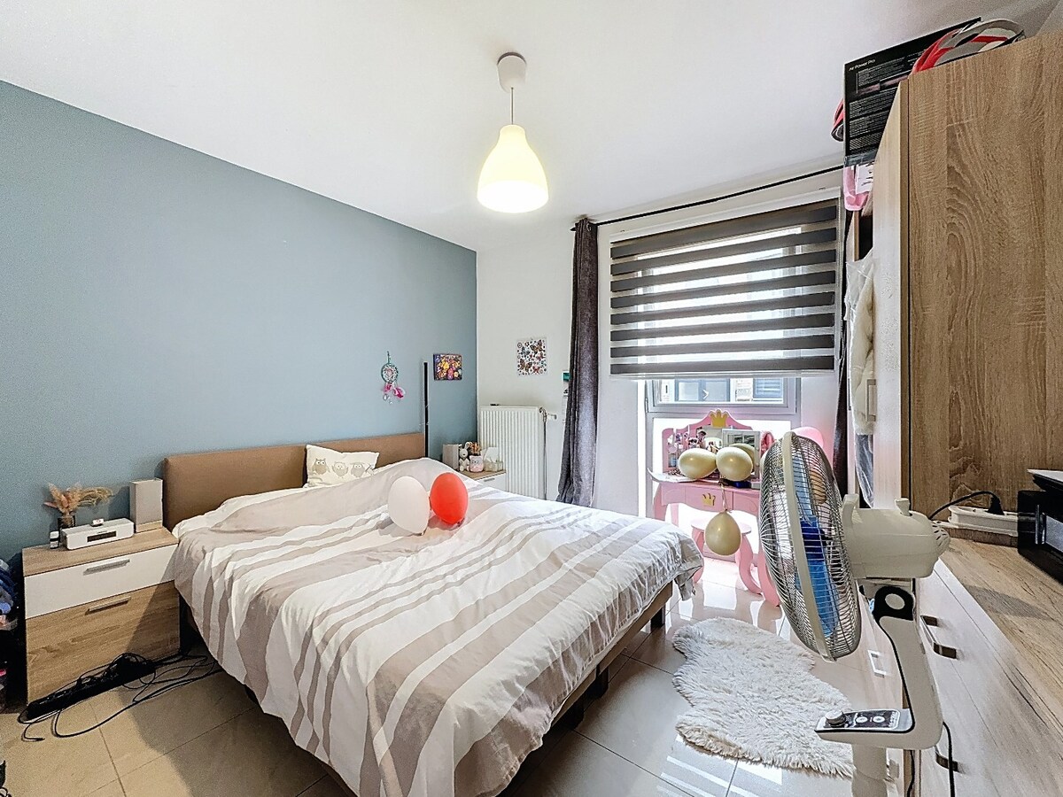 Recent (2009) gelijkvloers appartement te Ninove 