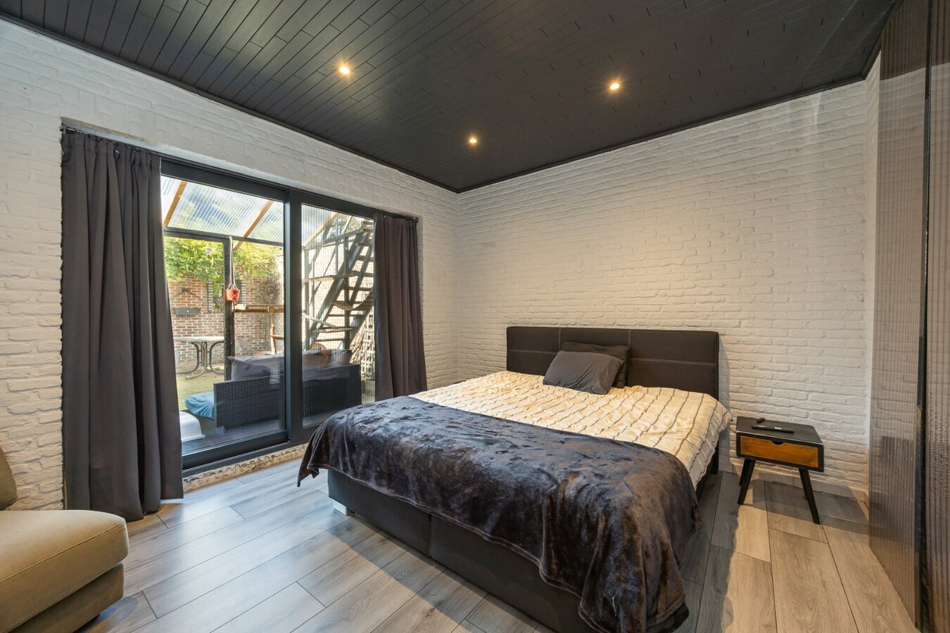 Charmante woning met tuin en garage te Hemiksem! 