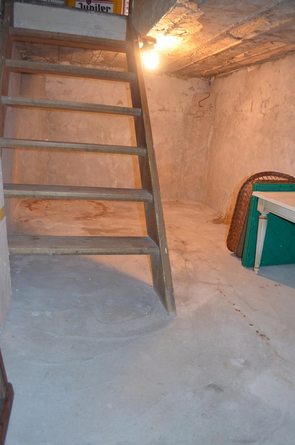 Open bebouwing op 825 m² met 3 slpk te Adegem 