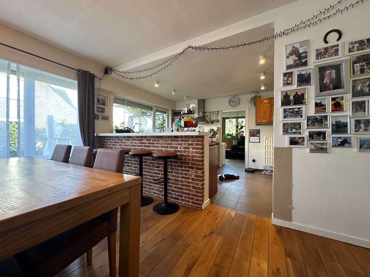 Vrijstaande woning met mooie tuin, perceel van 1158 m², Torhout. 