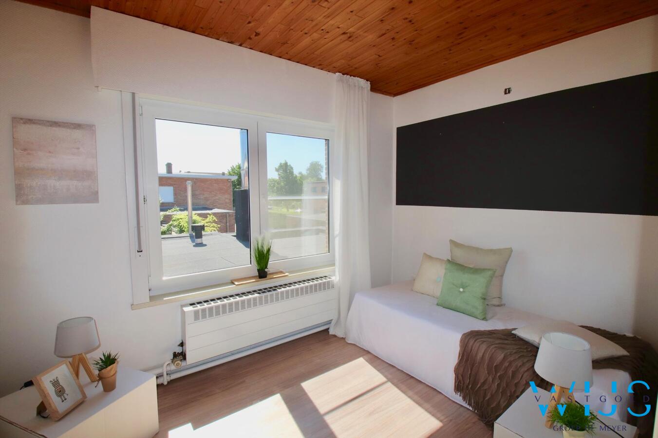 Gerenoveerd (2017) en gezellig woonhuis in hartje Ertvelde. 