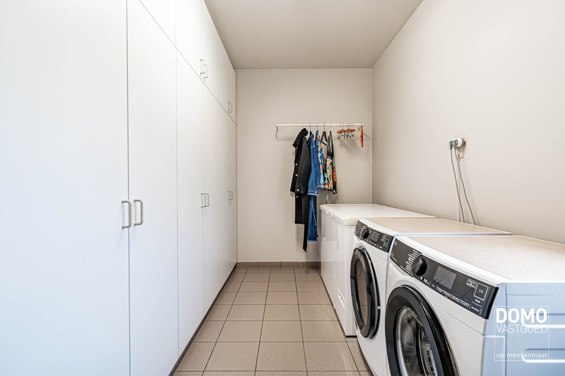 UITZONDERLIJK PERCEEL VAN 2 HA 50 A MET RUIME WONING EN TAL VAN MOGELIJKHEDEN 