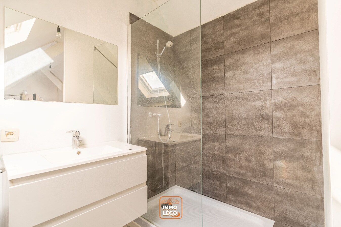 Appartement “DUPLEX” 3 chambres à quelques pas de la gare de Mouscron. 