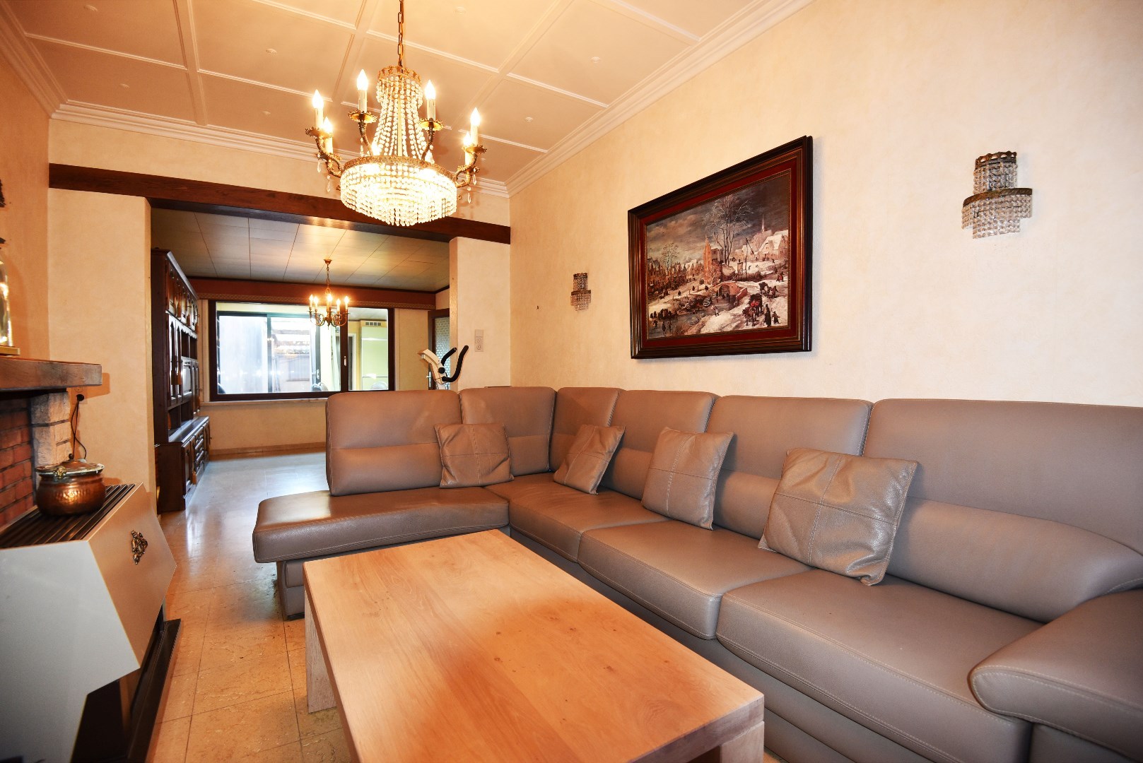 Rijwoning met 3 slpks te centrum Eeklo 