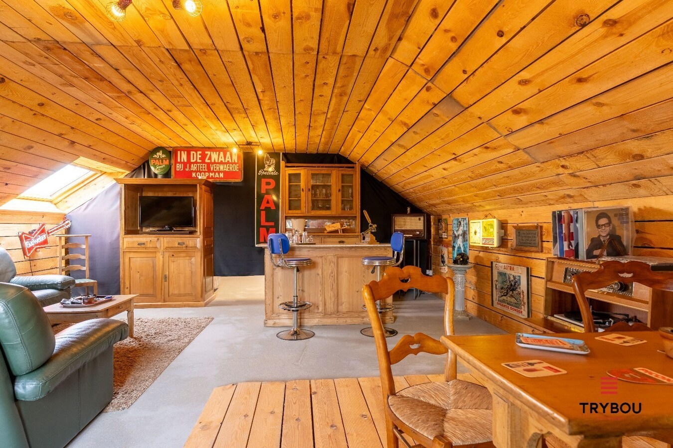 Gerenoveerde landelijke woning op een perceel van 1396m² met prachtige verzichten! 