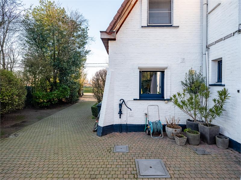 VERKOCHT!! Prachtige, rustig gelegen villa met zwembad 