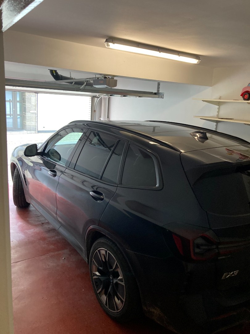 Ruime garagebox gelegen Grensstraat 