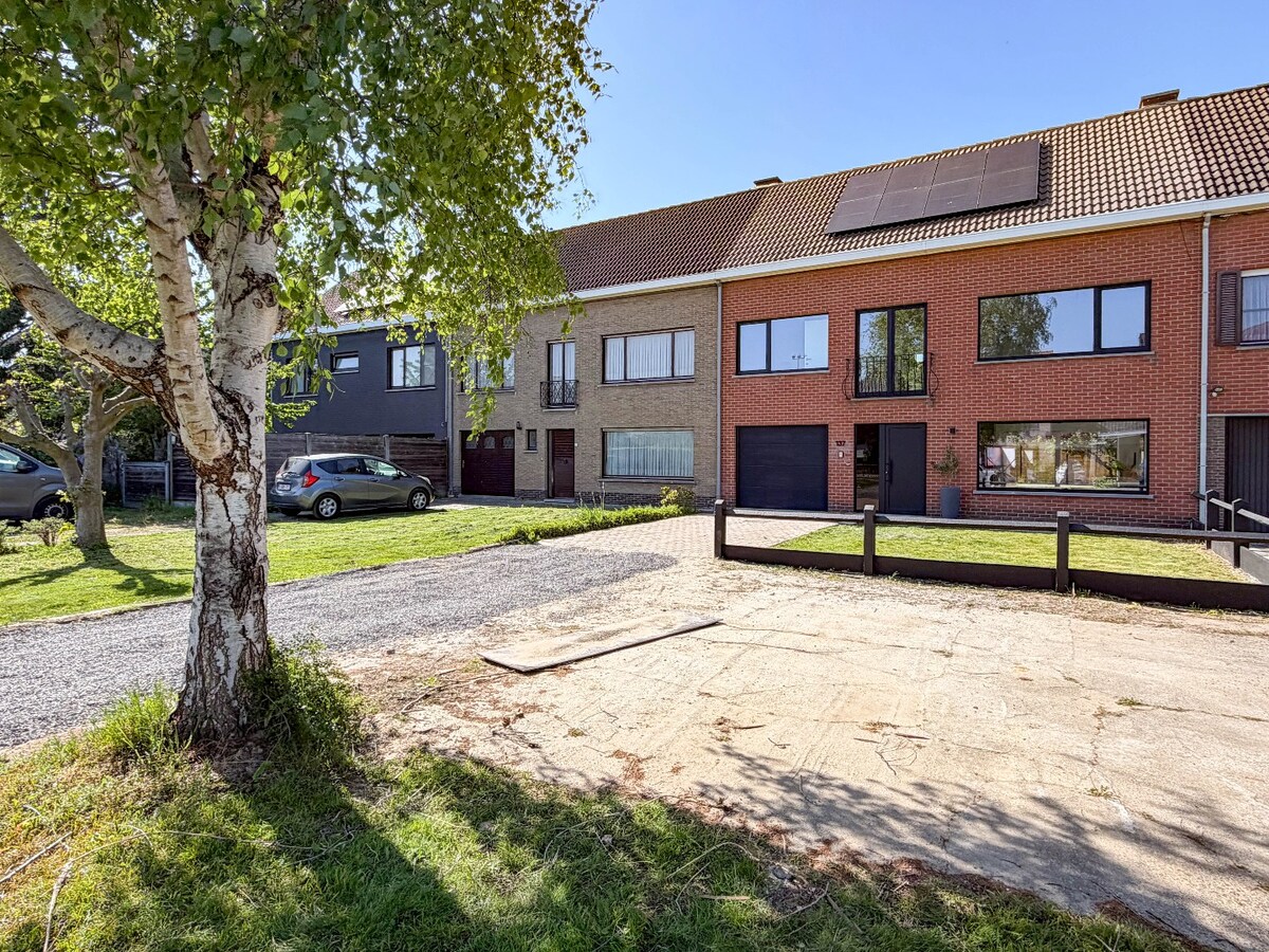 ABSOLUTE TOPPER !!!  Ontdek nu dit prachtige vernieuwde pand gelegen te Kortrijk/Heule ! *** NONO INSPIRED *** 