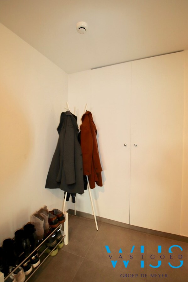 Energiezuinig GELIJKVLOERS appartement in hartje Kluizen ! 