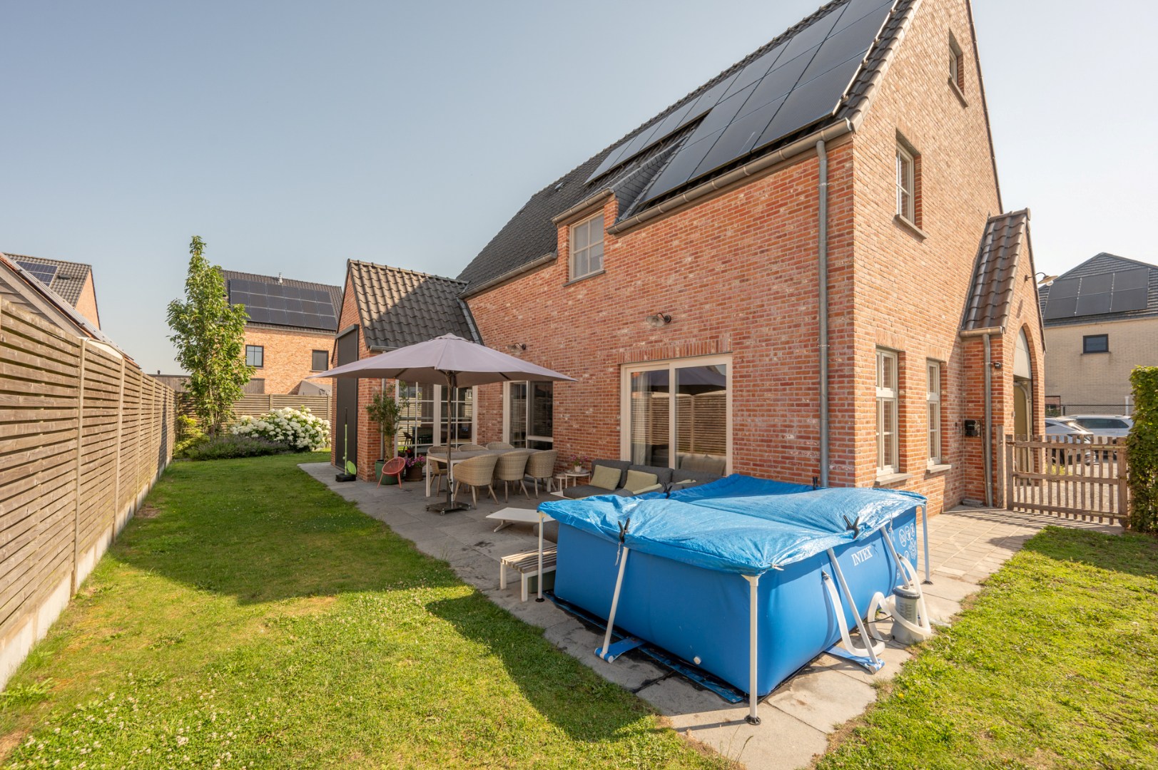 Ruime villa in pastoriestijl - rustig gelegen 