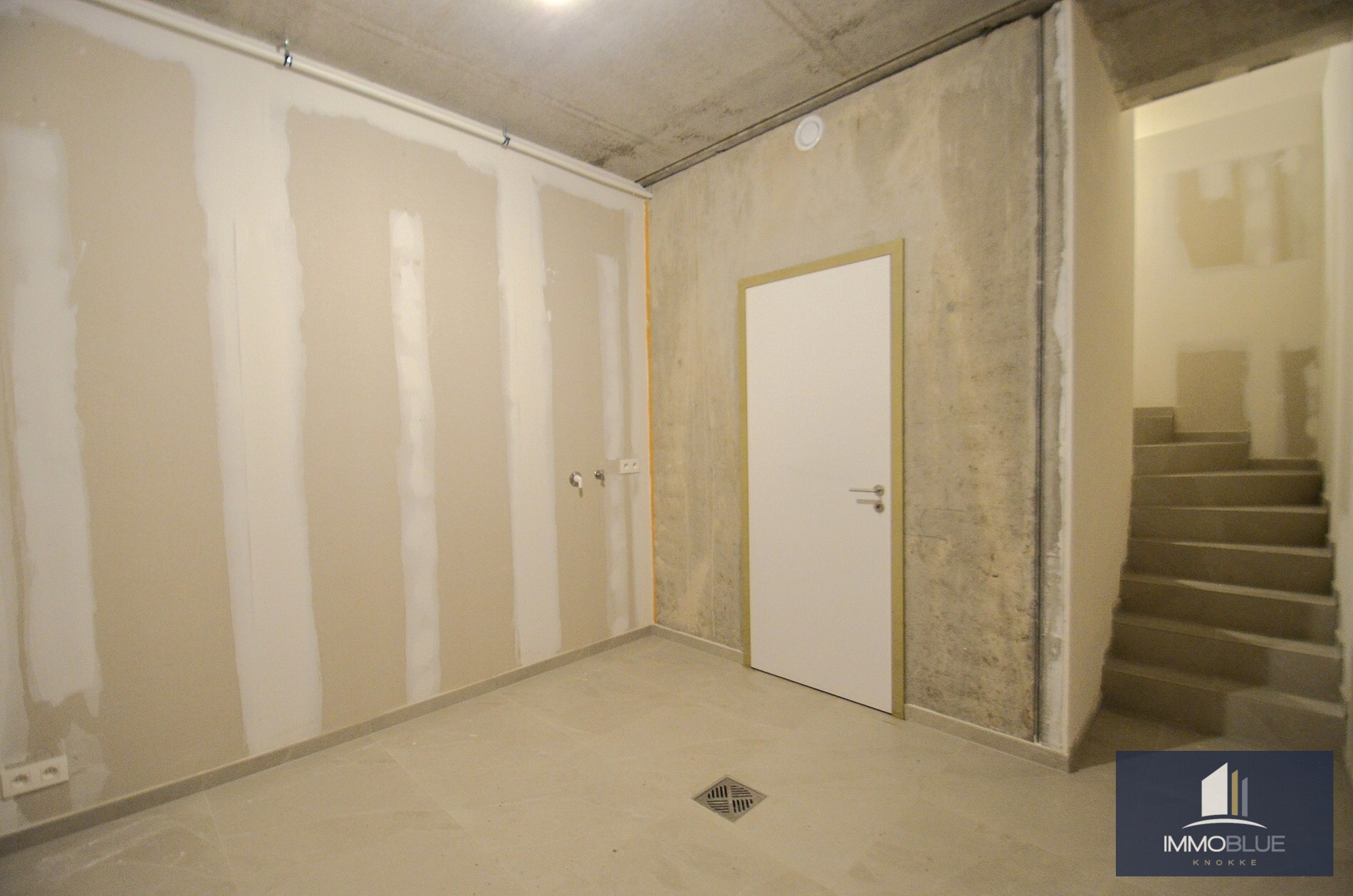 Nieuwbouw BEN-woning(bijna energie neutrale woning) in een autovrije, groene omgeving. 