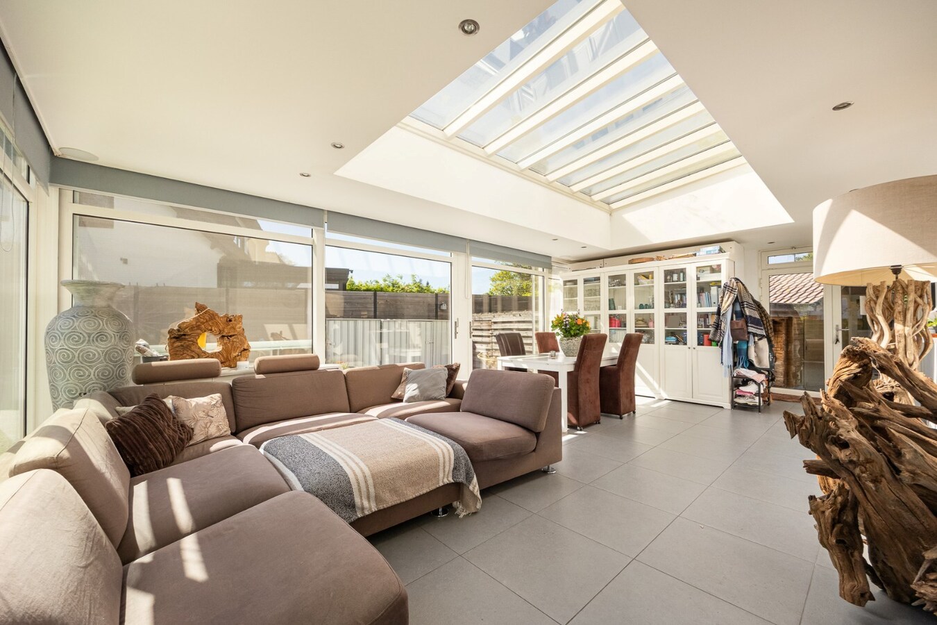 Woning met 3 slaapkamers op perceel van 1002 m² 
