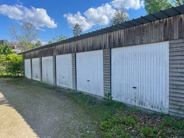 Verhuurd garage box - Geel