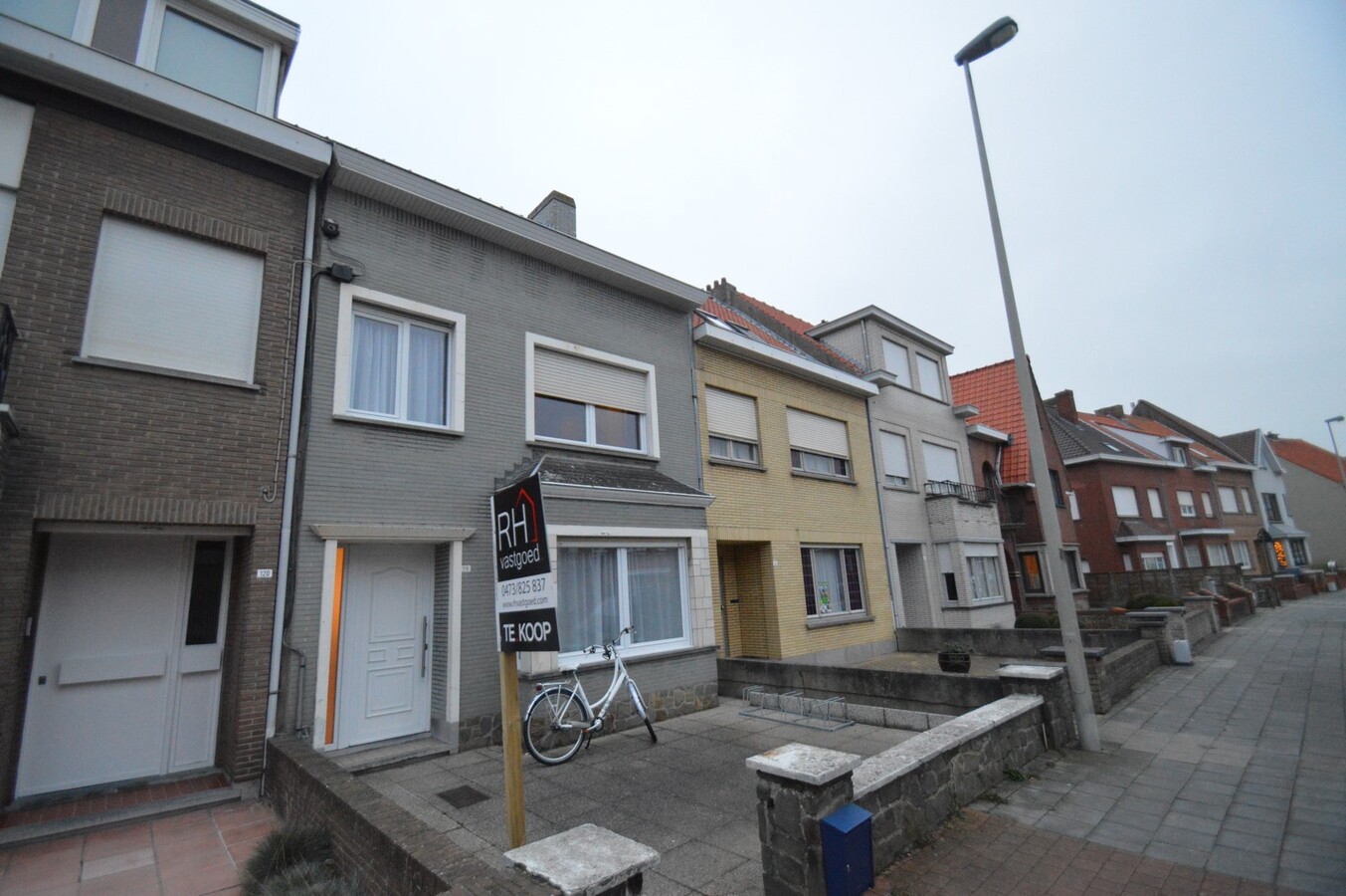 Grote, instapklare gezinswoning - Heist 