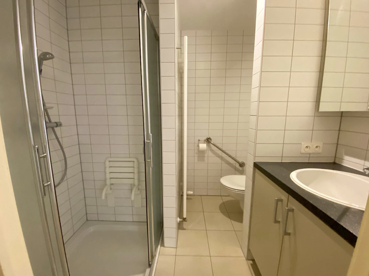 Moderne serviceflat met terras centrum ALSEMBERG - BEERSEL 