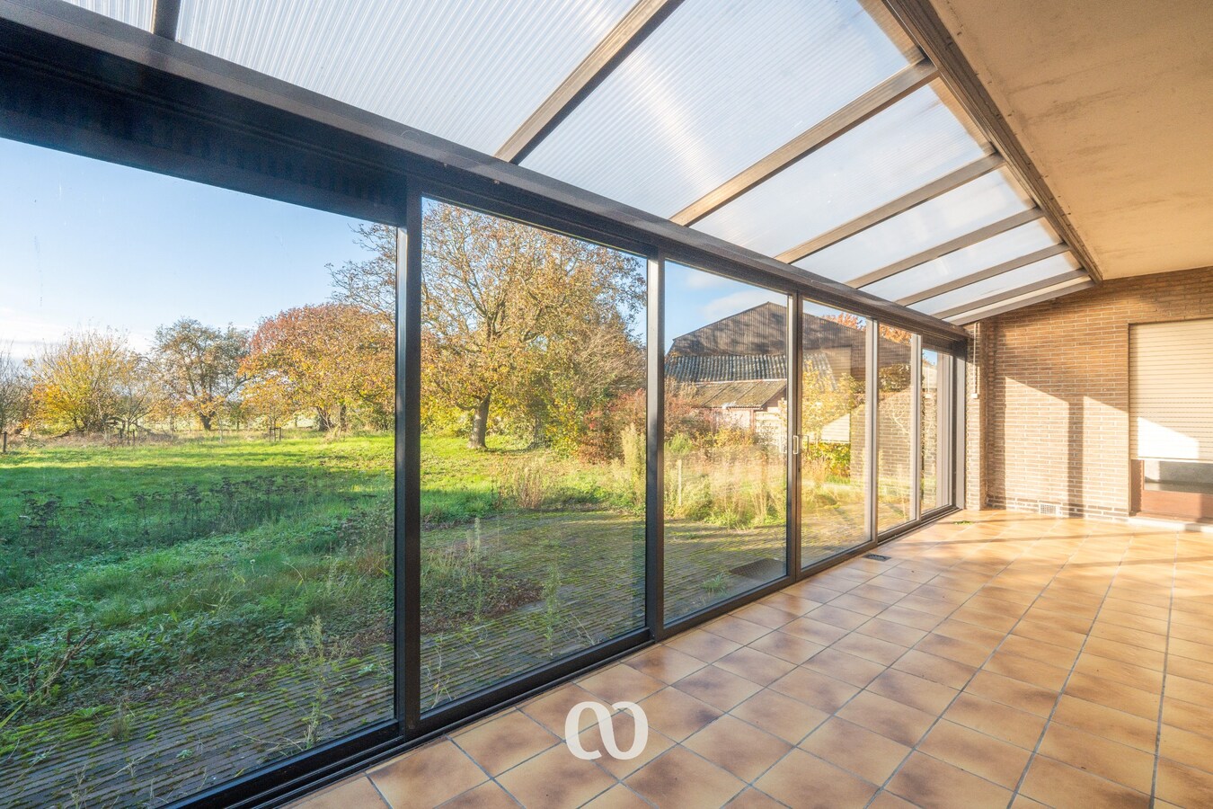 Te renoveren gezinswoning met grote tuin en agrarisch uitzicht 