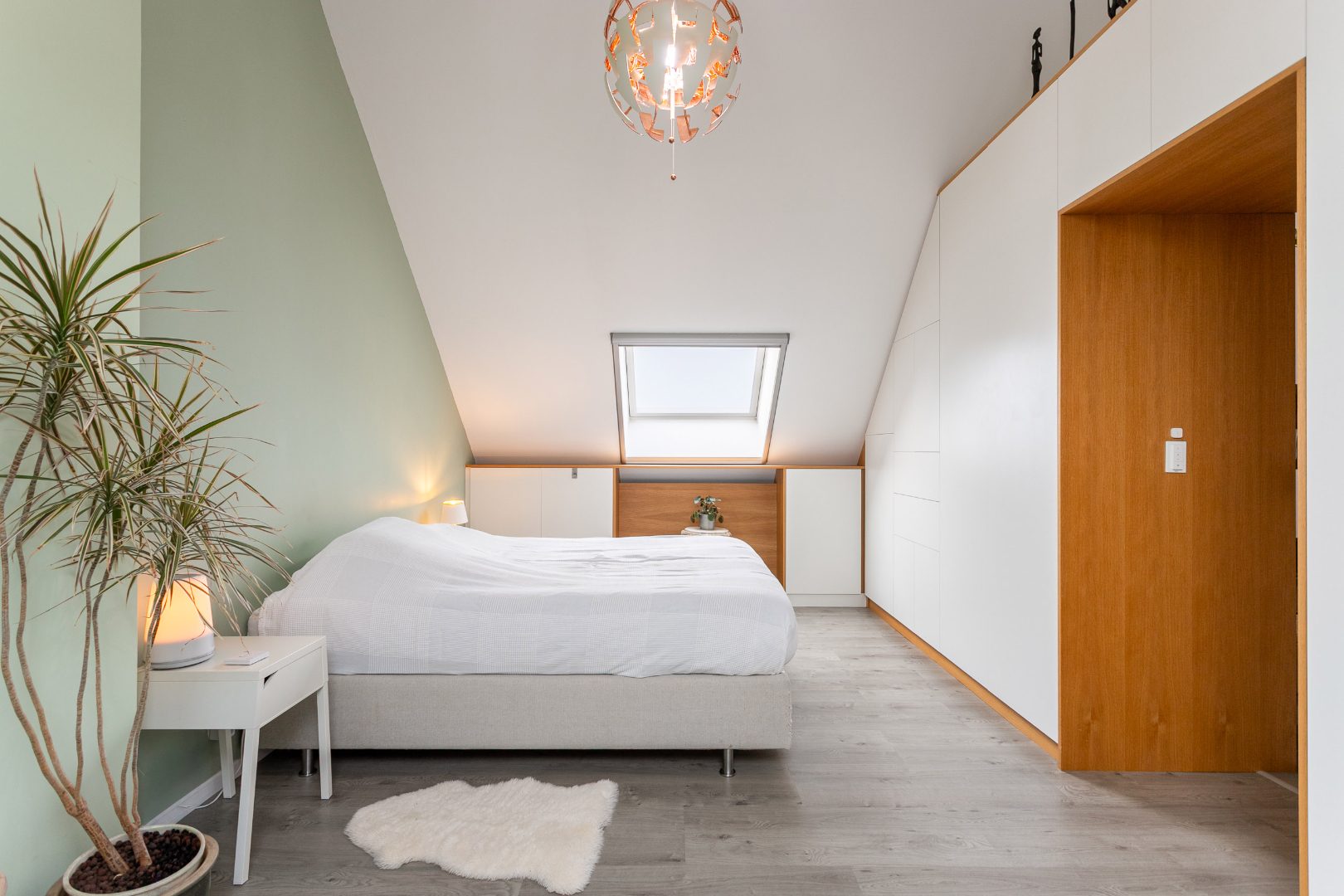 Instapklare driegevelwoning met 3 slpk te Lembeek 