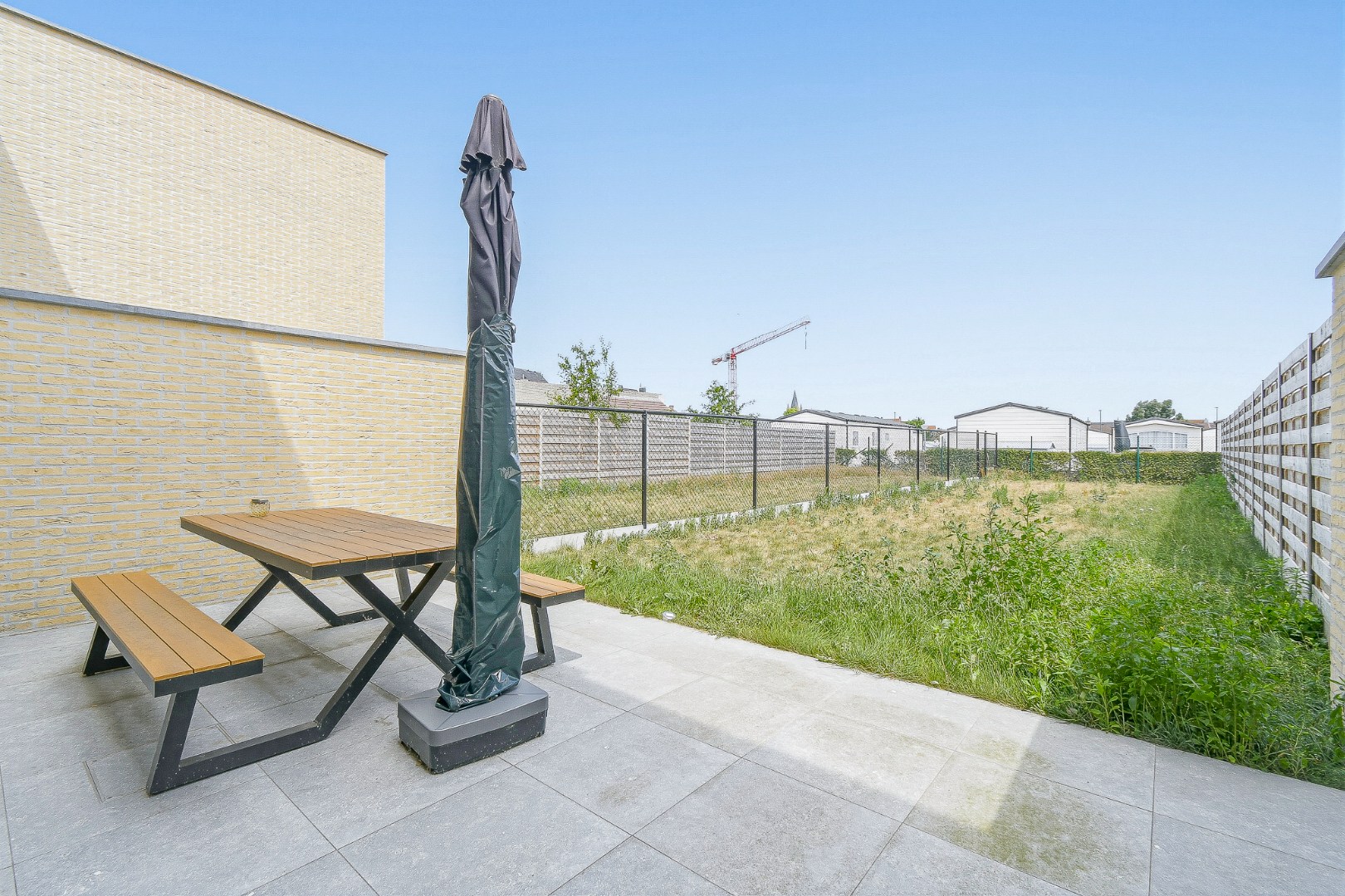 Uiterst energiezuinige instapklare rijwoning met 3 slaapkamers 