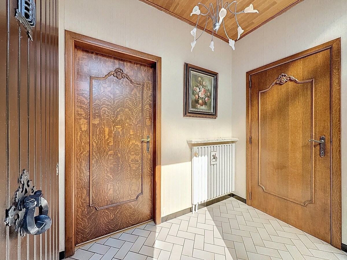 Goed onderhouden seventies bungalow op 19 are te Grimminge 