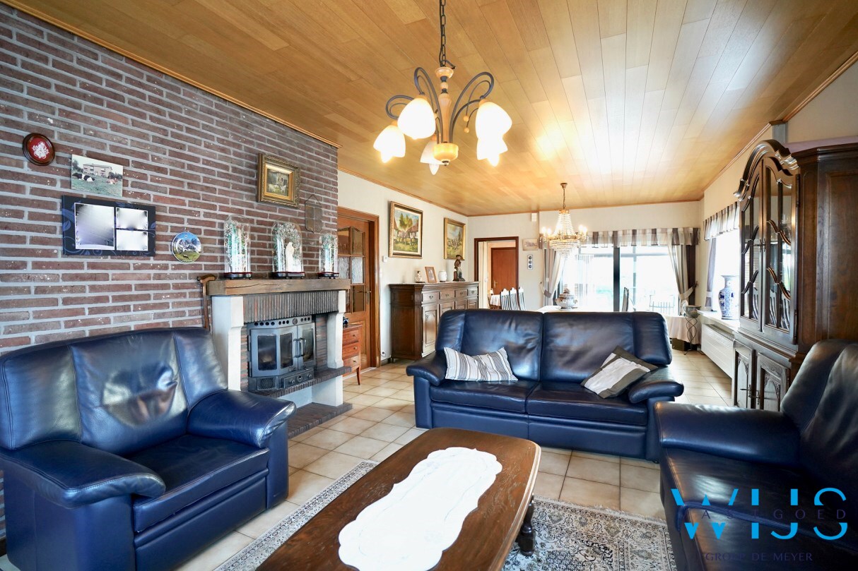 Zeer goed onderhouden woonhuis op 1.165m² te ERTVELDE ! 