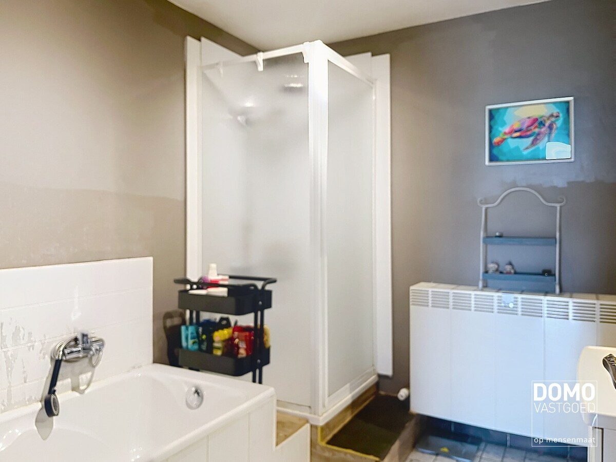 GROND VAN 6A91CA MET WONING TE KOOP IN HASSELT - MOGELIJKHEID TOT RENOVATIE BESTAANDE WONING OF AFBRAAK/WEDEROPBOUW 