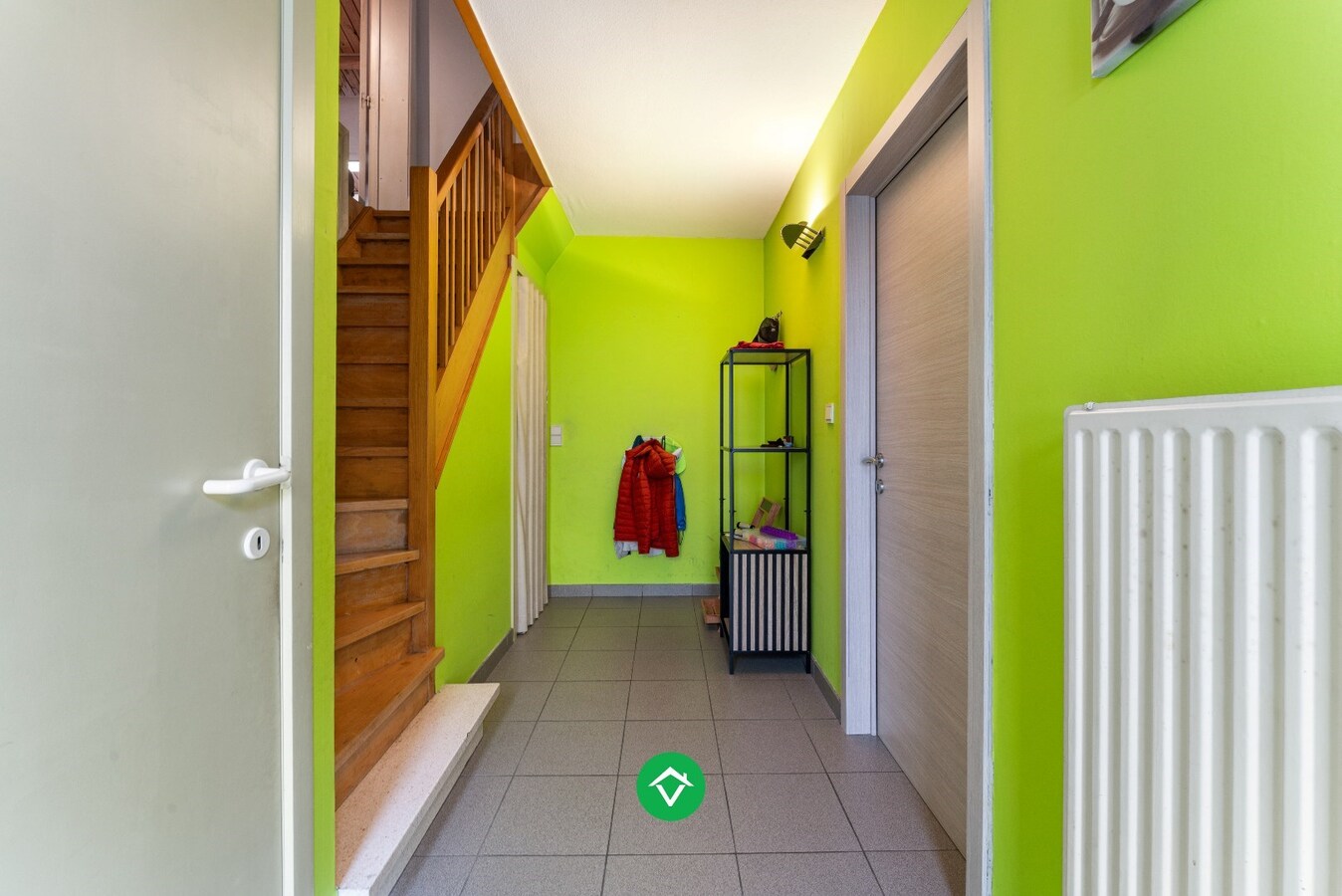 Woning met 5 slaapkamers en tuin in rustige wijk te Koekelare 