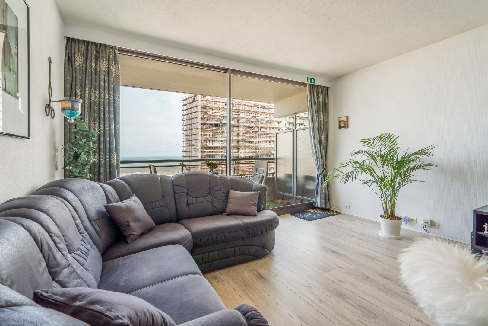 LUXUEUZE VAKANTIESTUDIO MET ZEEZICHT EN TERRAS (VAKANTIEVERHUUR) 