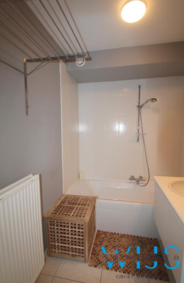 Gezellige 2 slaapkamerduplex mét garage 