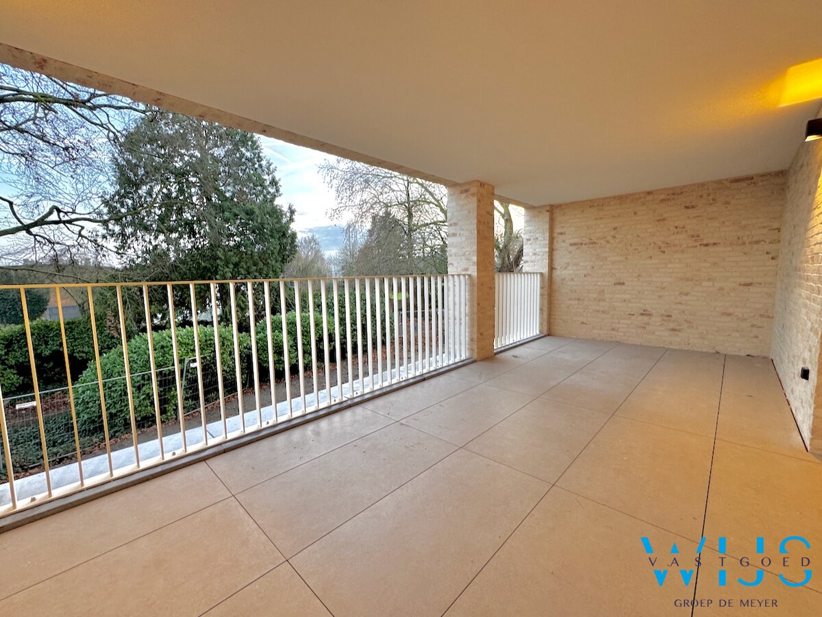 Prachtig nieuwbouwappartement met twee terrassen in centrum Wachtebeke! 