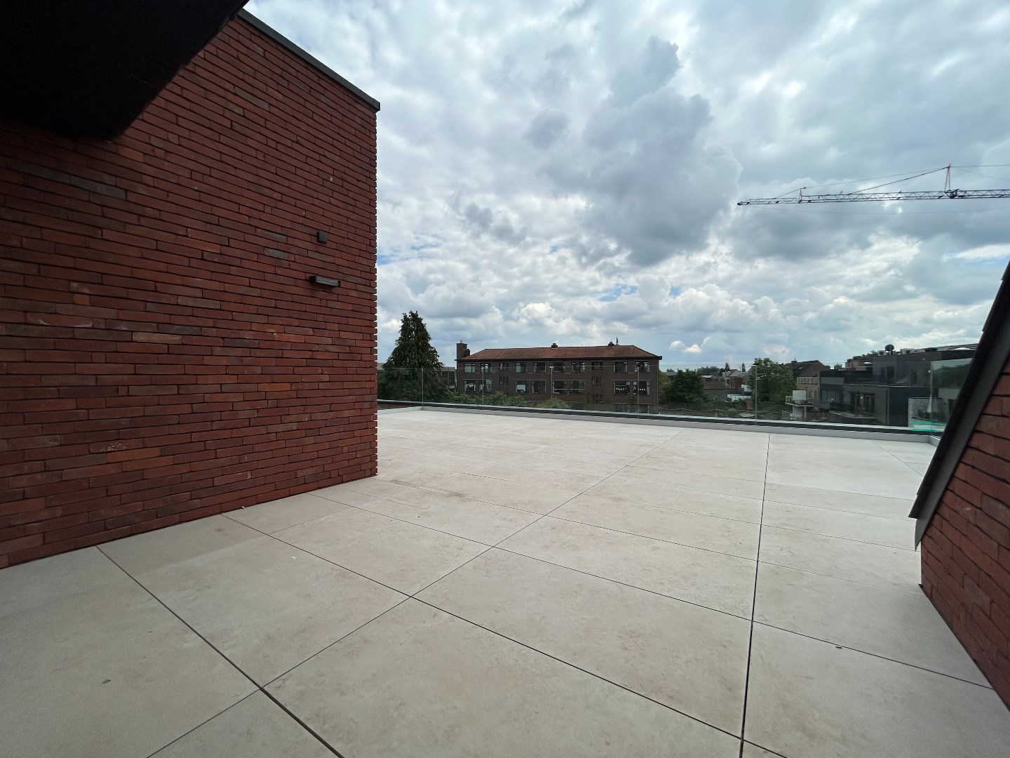 Prachtig dakappartement met 2 slaapkamers, nabij de markt van Geel! 