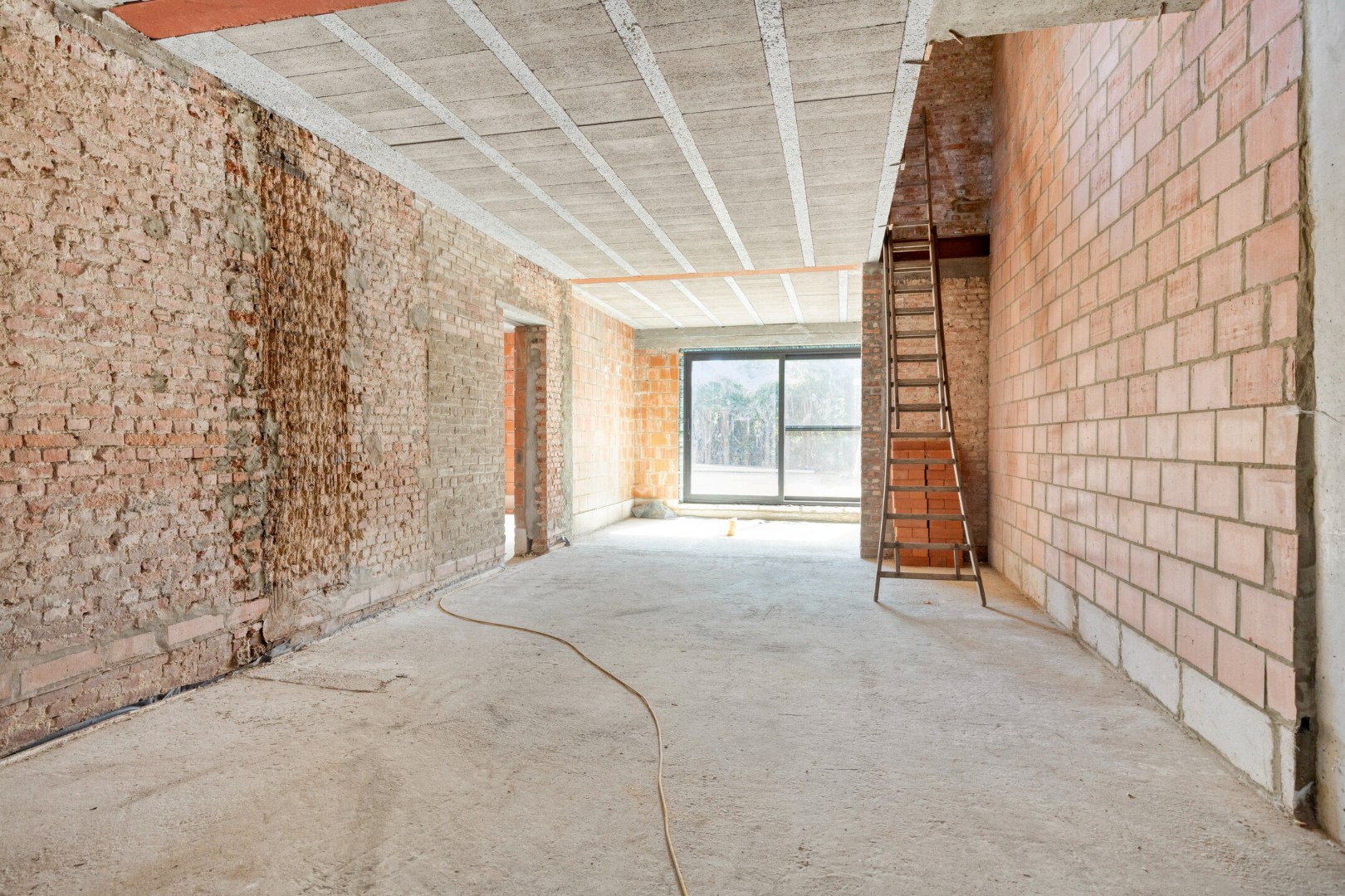 Ruime en rustig gelegen woning met veel mogelijkheden in Rotselaar! 
