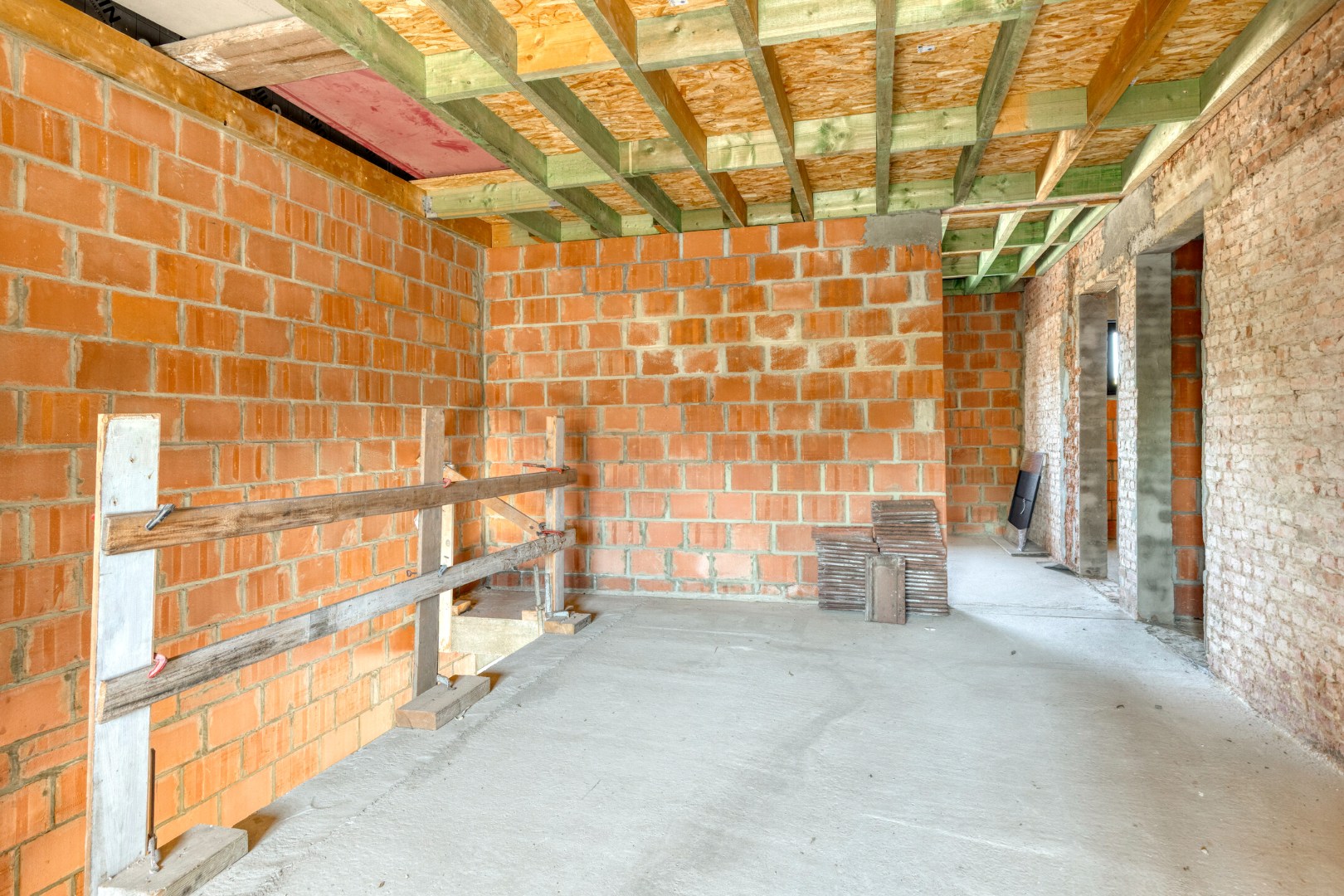 Ruime en rustig gelegen woning met veel mogelijkheden in Rotselaar! 